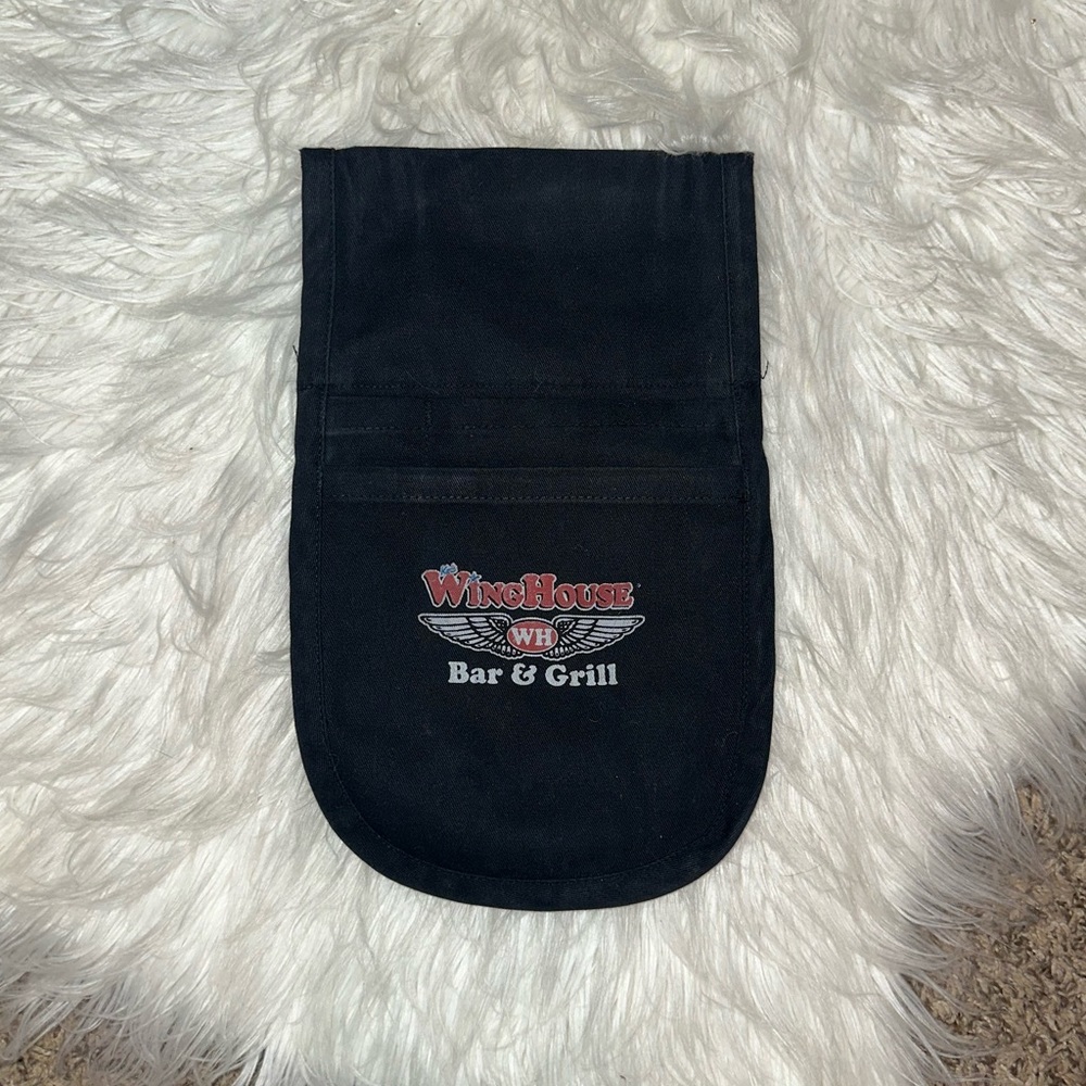 EUC WingHouse belt pouch uniform without waist tie.